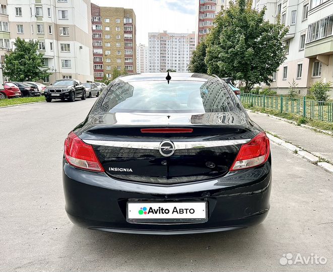 Opel Insignia 1.8 МТ, 2011, 90 000 км