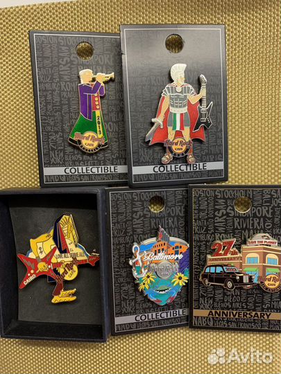 Значки hard Rock cafe