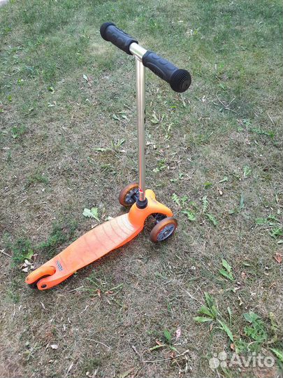 Продаю детский самокат