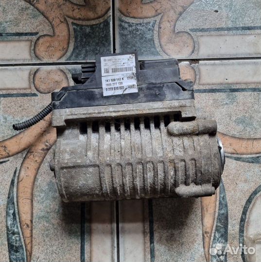 Электромотор рулевой рейки Volkswagen Touran