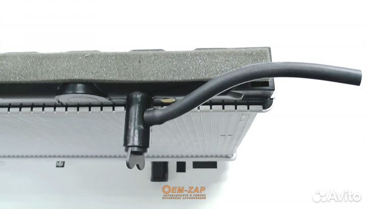 Радиатор охлаждения двигателя D4CB МКПП Соренто