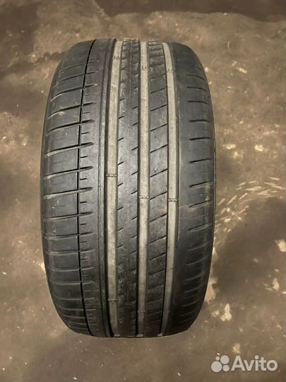 Michelin Pilot Sport 3 255/40 R18 и 285/35 R18