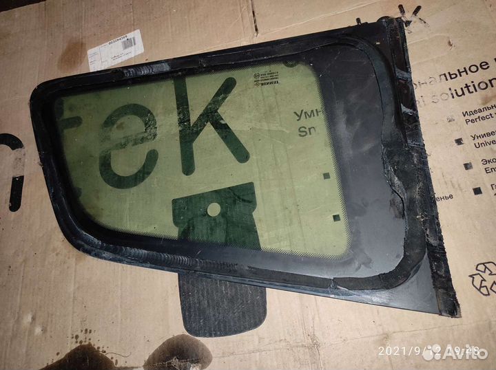 Форточка задняя Рено Меган 2