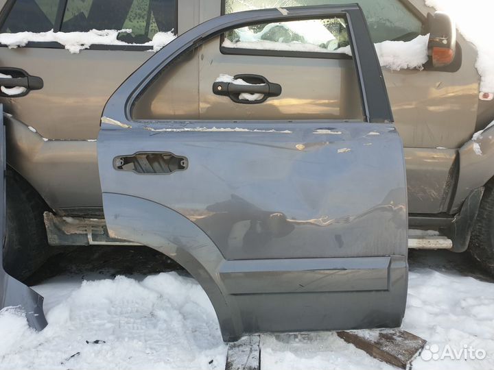 Дверь задняя правая Kia Sorento 1 Соренто