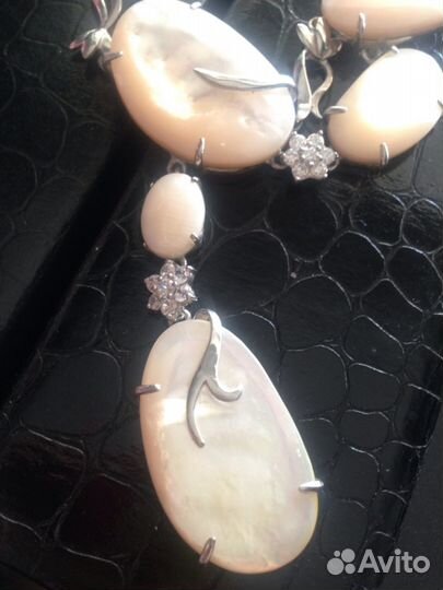 Колье жемчужное