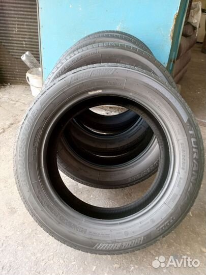 Bridgestone Turanza T001 205/55 R16