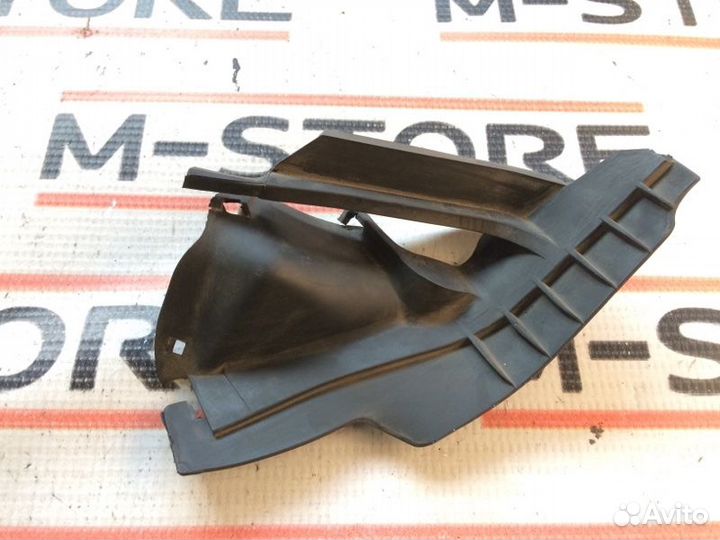 Водосток передний левый Mercedes-Benz M-Class W164