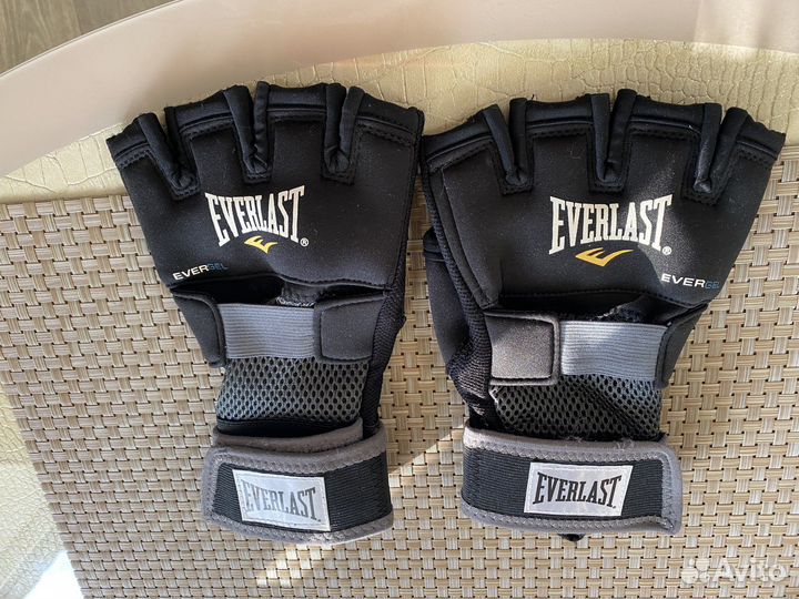 Перчатки для спорта