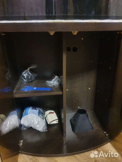 Аквариум с тумбой