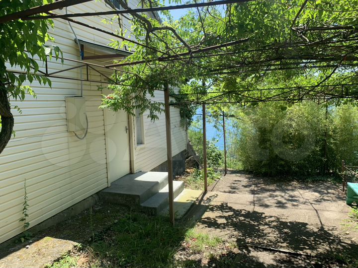 Комната 20 м² в 6-к., 1/2 эт.