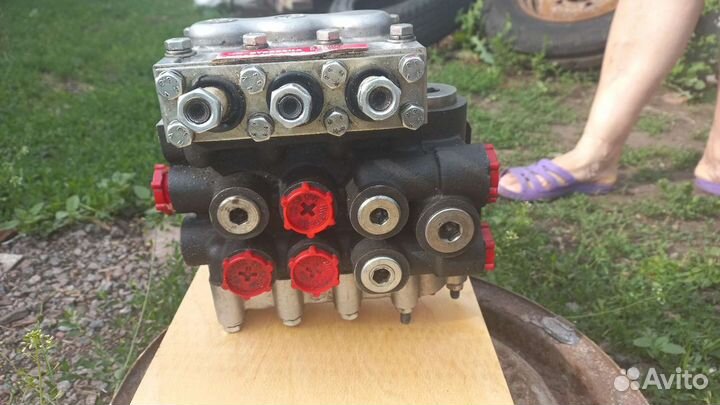 Распределитель мтз82