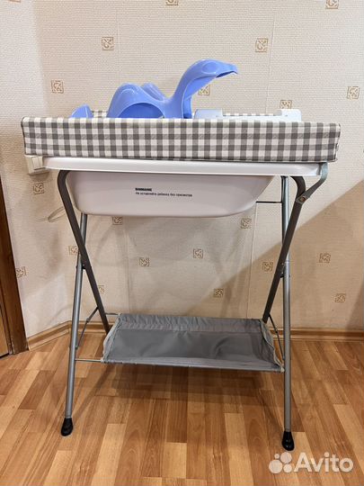 Пеленальный столик с ванночкой selby