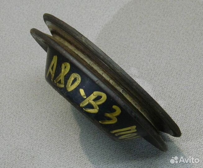 Шкив помпы Audi 80 B3