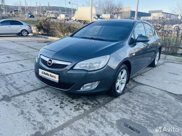 Opel Astra 1.6 МТ, 2012, 222 000 км