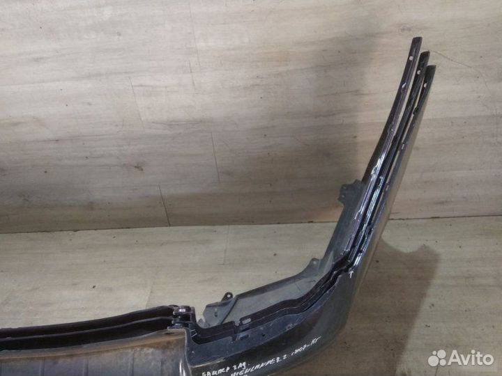 Бампер задний Toyota