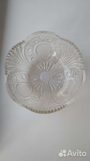 Хрустальная ваза