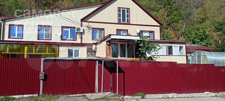 Дом 253,1 м² на участке 9 сот.