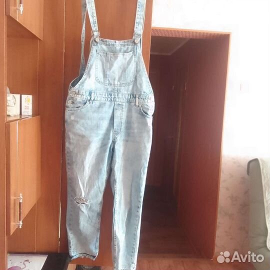 Комбинезон джинсовый