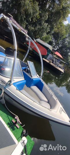 Прогулки на быстроходном катере