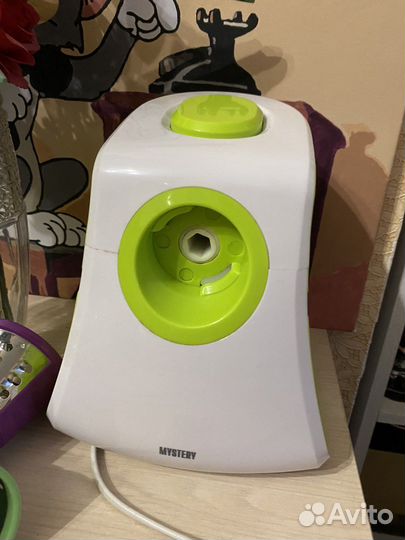 Овощерезка Mystery MMC-1401 белый измельчитель