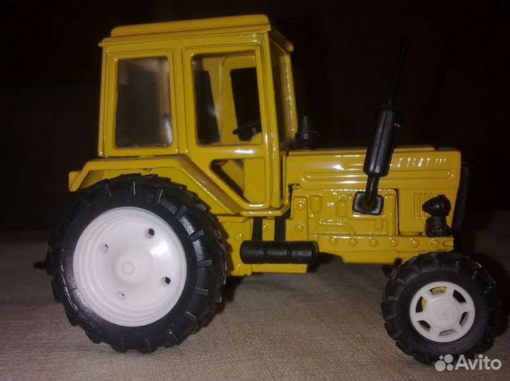 Трактор.мтз 82 металлический
