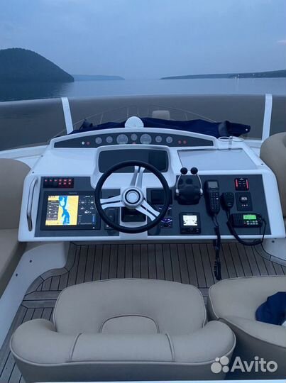 Моторная яхта Princess 58