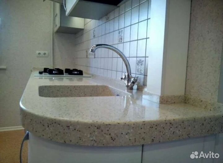 Столешница из искусственного камня