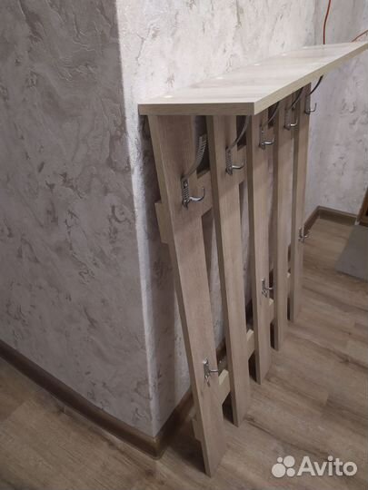 Вешалка в прихожую