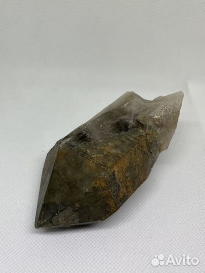 Кристалл кварца