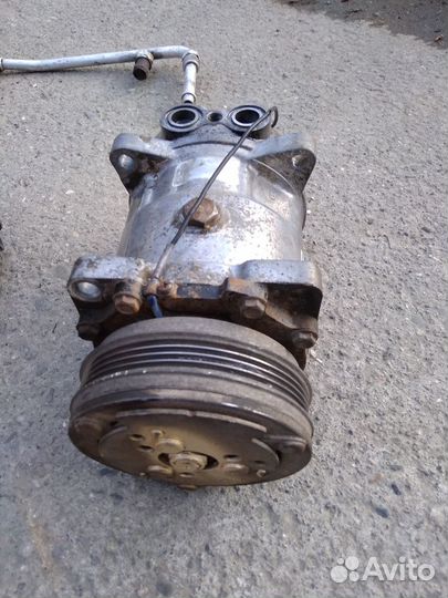 Компрессор кондиционера Renault Megane 1