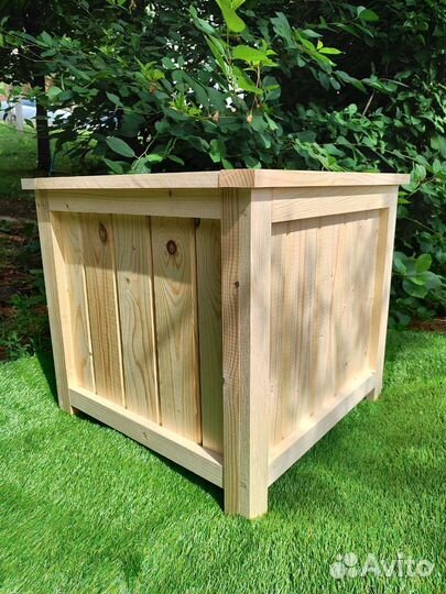 Деревянные уличные кашпо