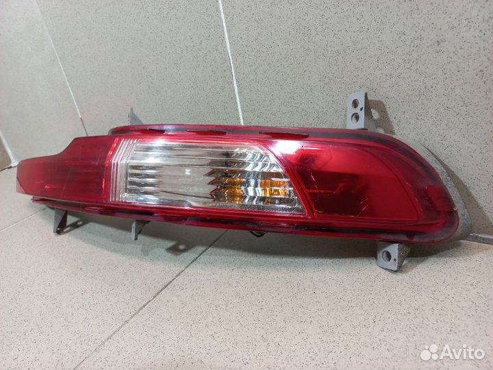 Фонарь задний в бампер правый Kia Sportage SL