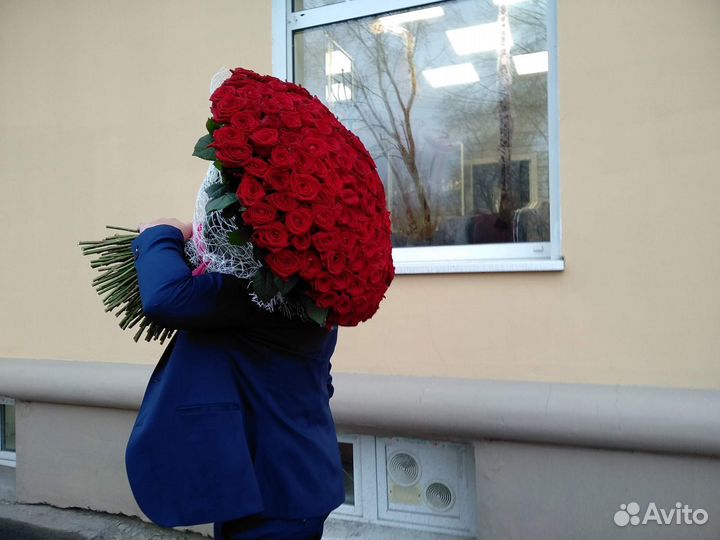 Букет из 101 розы (цвет красный, роза Россия)