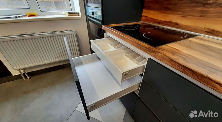 Кухня новая