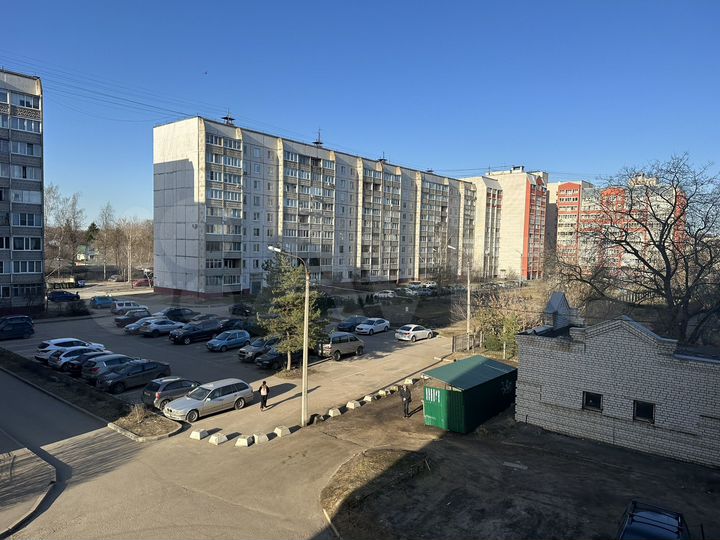 3-к. квартира, 70 м², 3/9 эт.