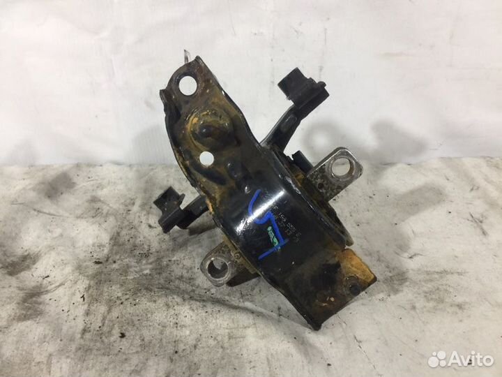 Подушка кпп левая Skoda Rapid 1 До Рестайл