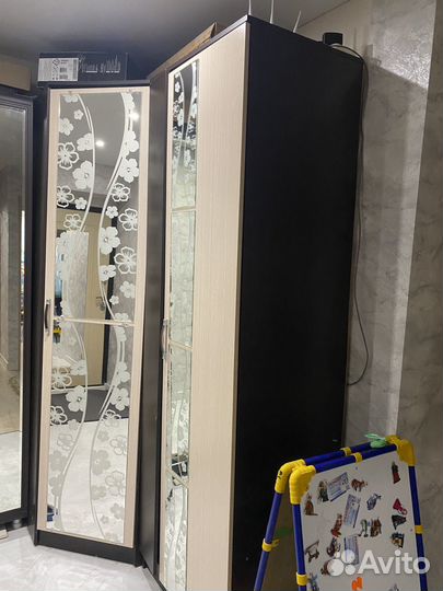 Прихожая два шкафа