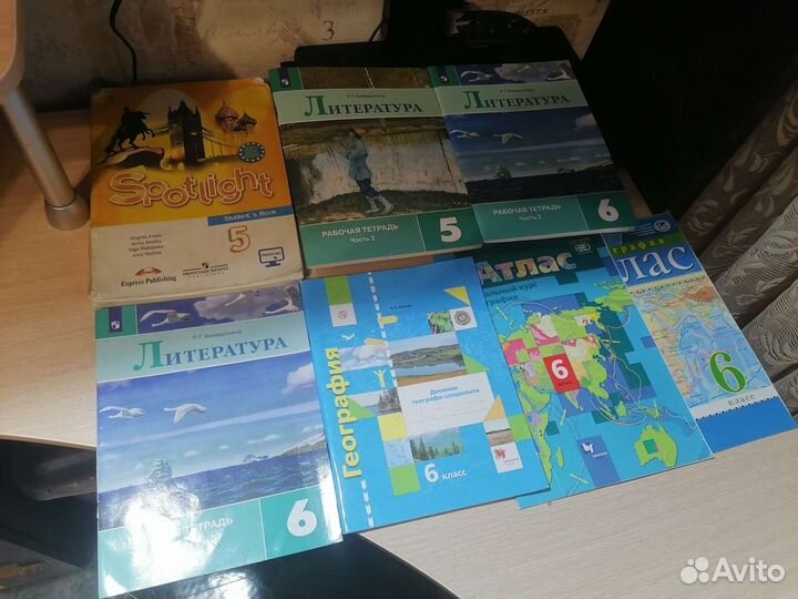 Учебники и учебные пособия