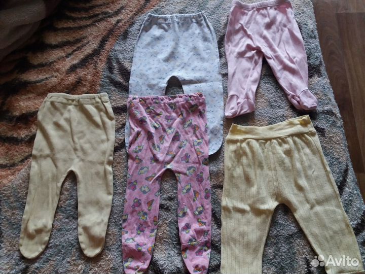 Продам три больших пакета вещей от 0 до 4 мес