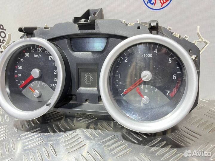 Панель приборов Renault Megane 2