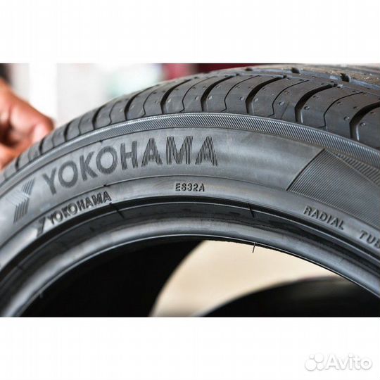 Yokohama BluEarth-ES ES32 215/55 R17 94N