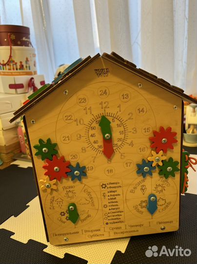 Игрушка Бизиборд