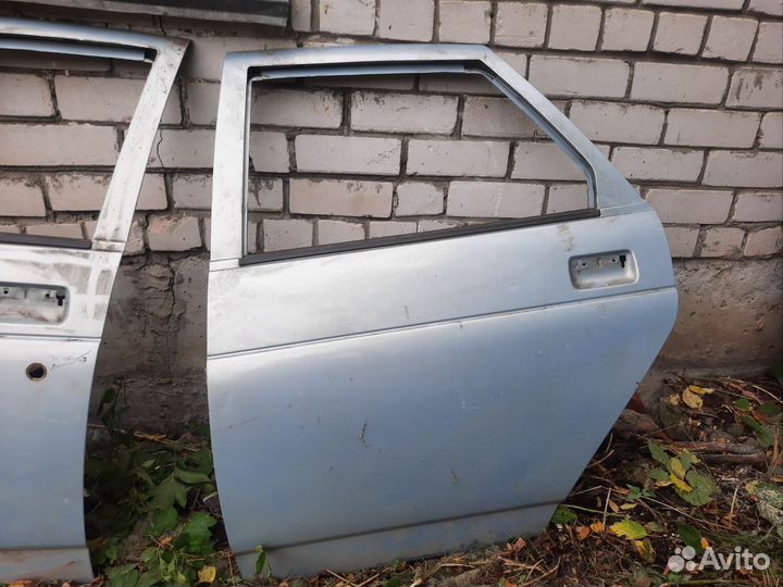 Дверь передняя и задняя левая ваз 2110