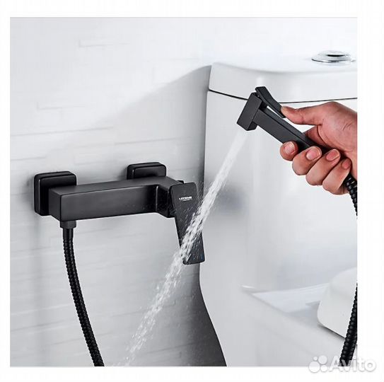 Смеситель с гигиеническим душем Ledeme L5278B