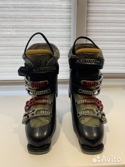 Горнолыжные ботинки