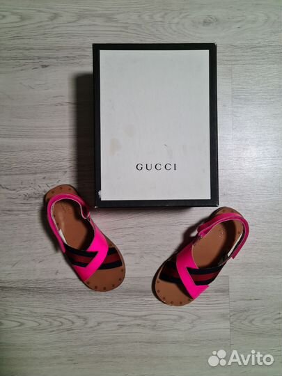 Gucci сандалии для девочки