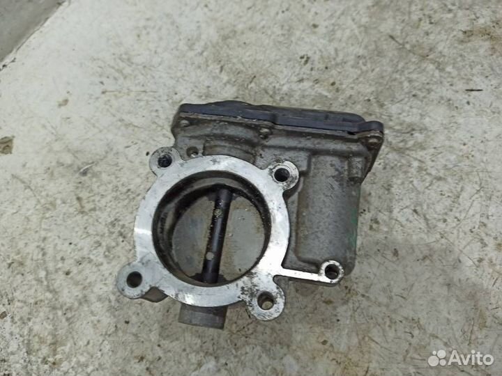 Дроссельная заслонка