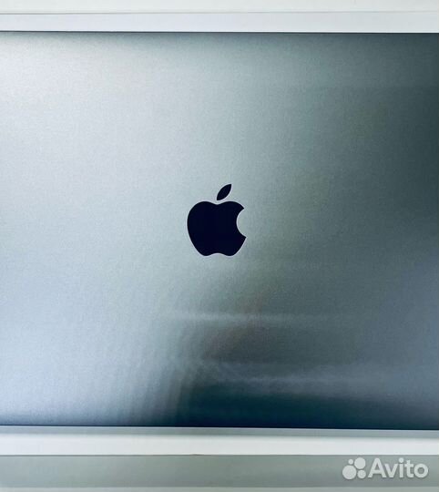 Ноутбук Apple MacBook Pro 13-inch 2020