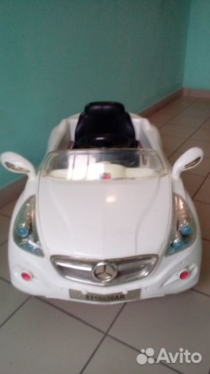 Машина на аккумуляторе для ребенка