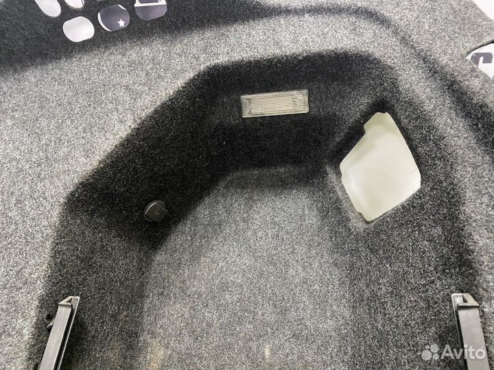 Обшивка багажника R Volkswagen Passat